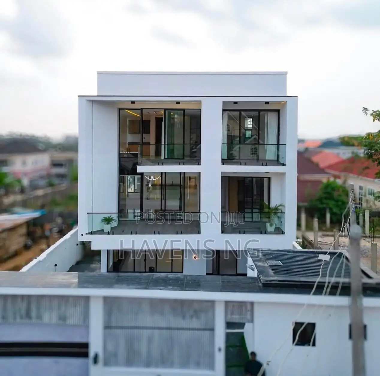 5bdrm Duplex in Apo Resettlement for sale in Apo Resettlement
