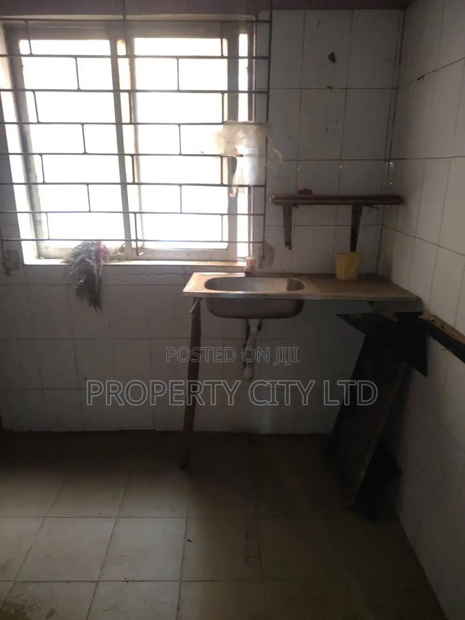 2bdrm Apartment in Adeboruwa Housing, Igbogbo for sale in Igbogbo