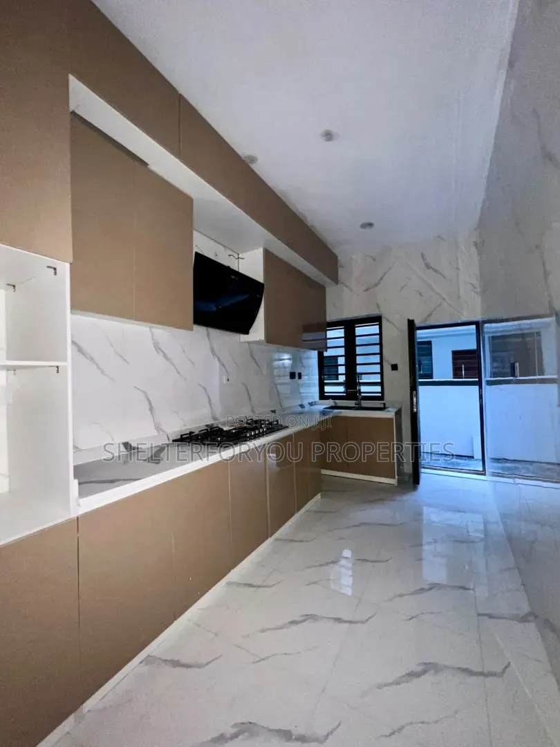 4bdrm House in Ikota for sale in Ikota