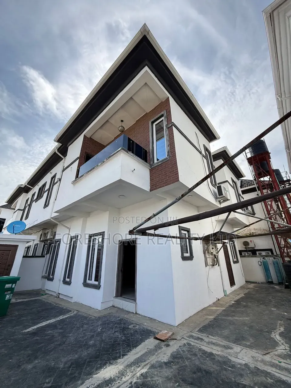 4bdrm Duplex in Ikota Gra for rent in Ikota