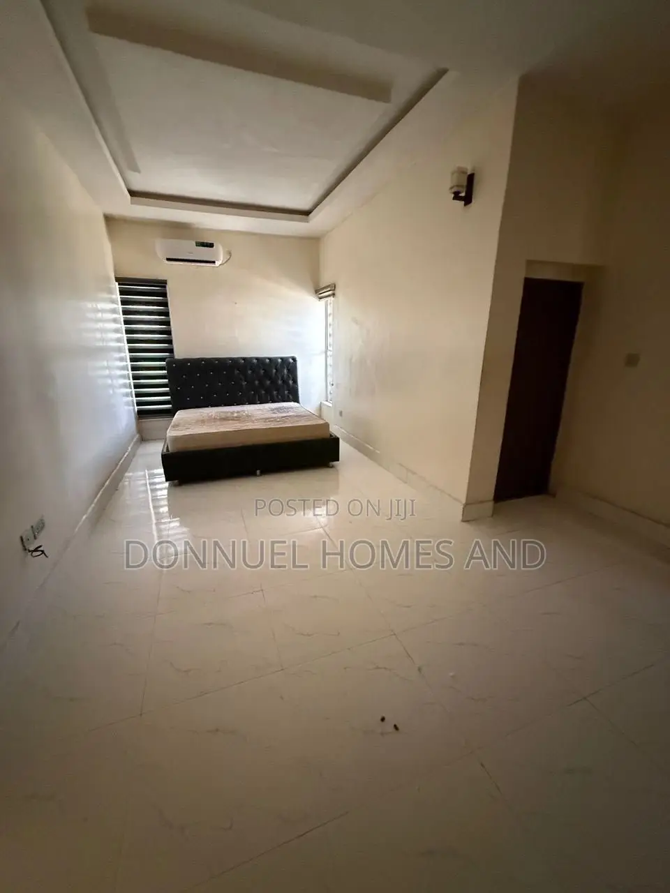 4bdrm Duplex in Ikota for rent in Ikota