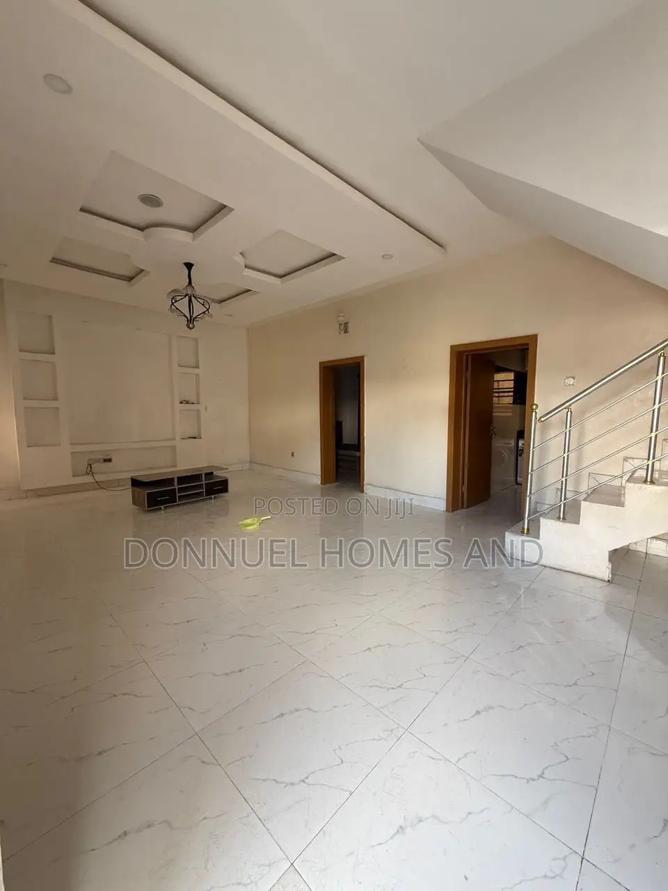 4bdrm Duplex in Ikota for rent in Ikota