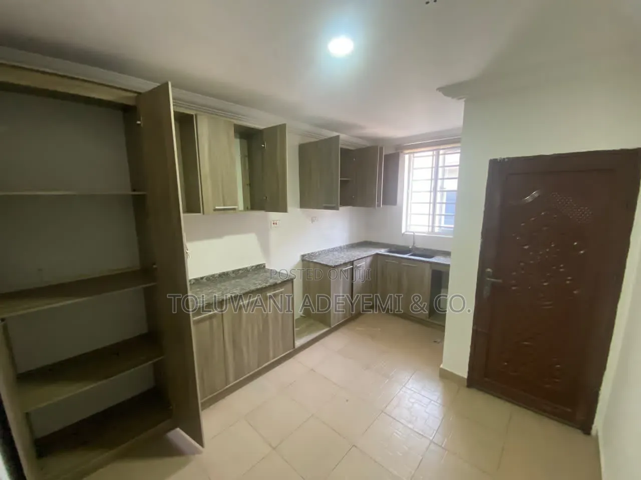 3bdrm Apartment in Lekki Phase 1 for rent in Lekki Phase 1