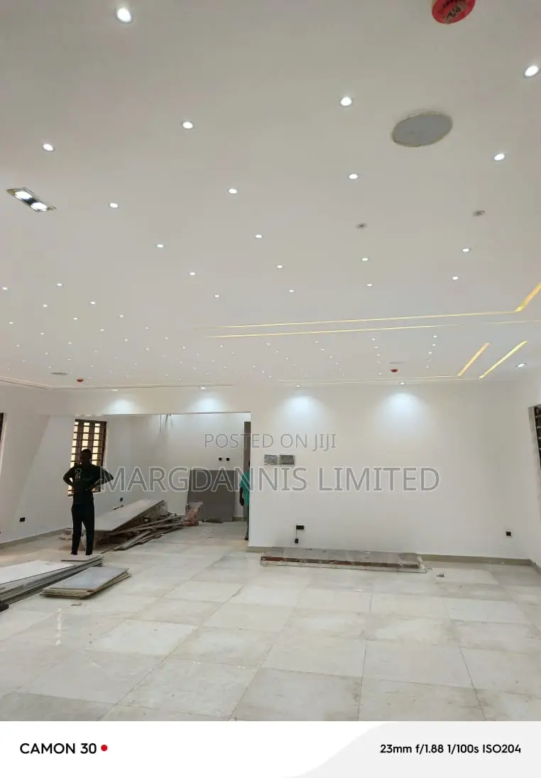 Furnished 7bdrm Mansion in Ikeja for sale in Ikeja GRA