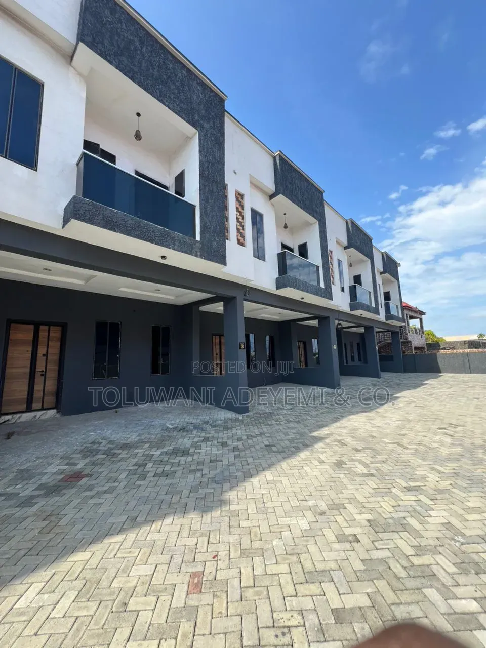 4bdrm Duplex in Ogombo for rent in Ogombo
