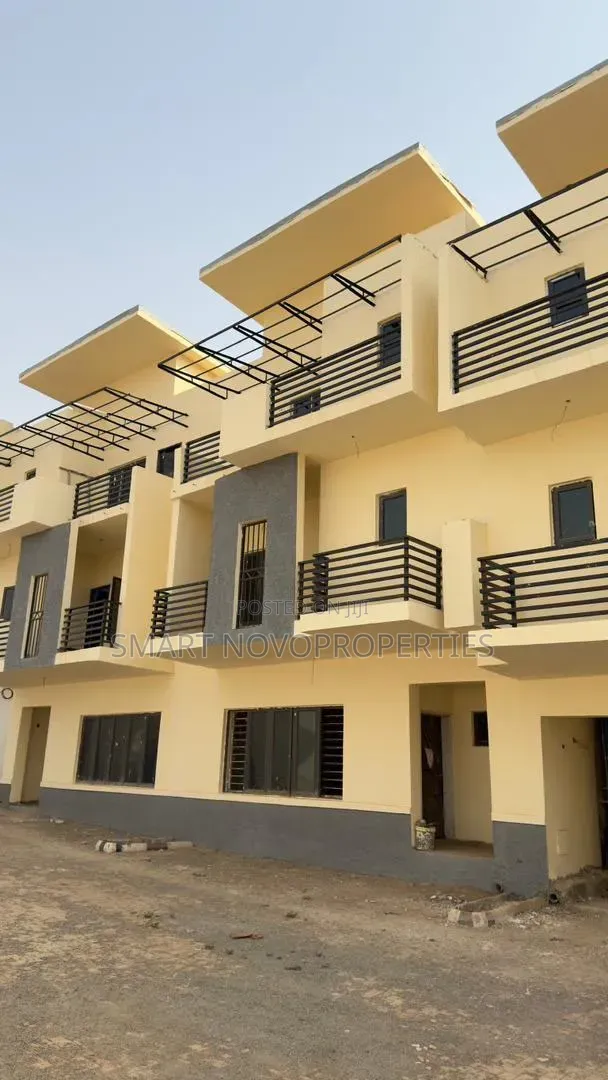 4bdrm Duplex in Jabi for sale in Jabi