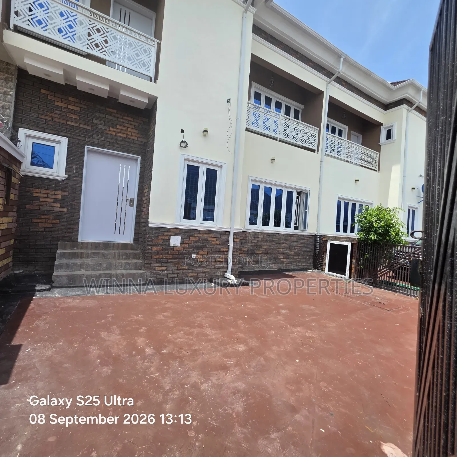 4bdrm Duplex in Mountain Top Estate, Lugbe District for rent in Lugbe District