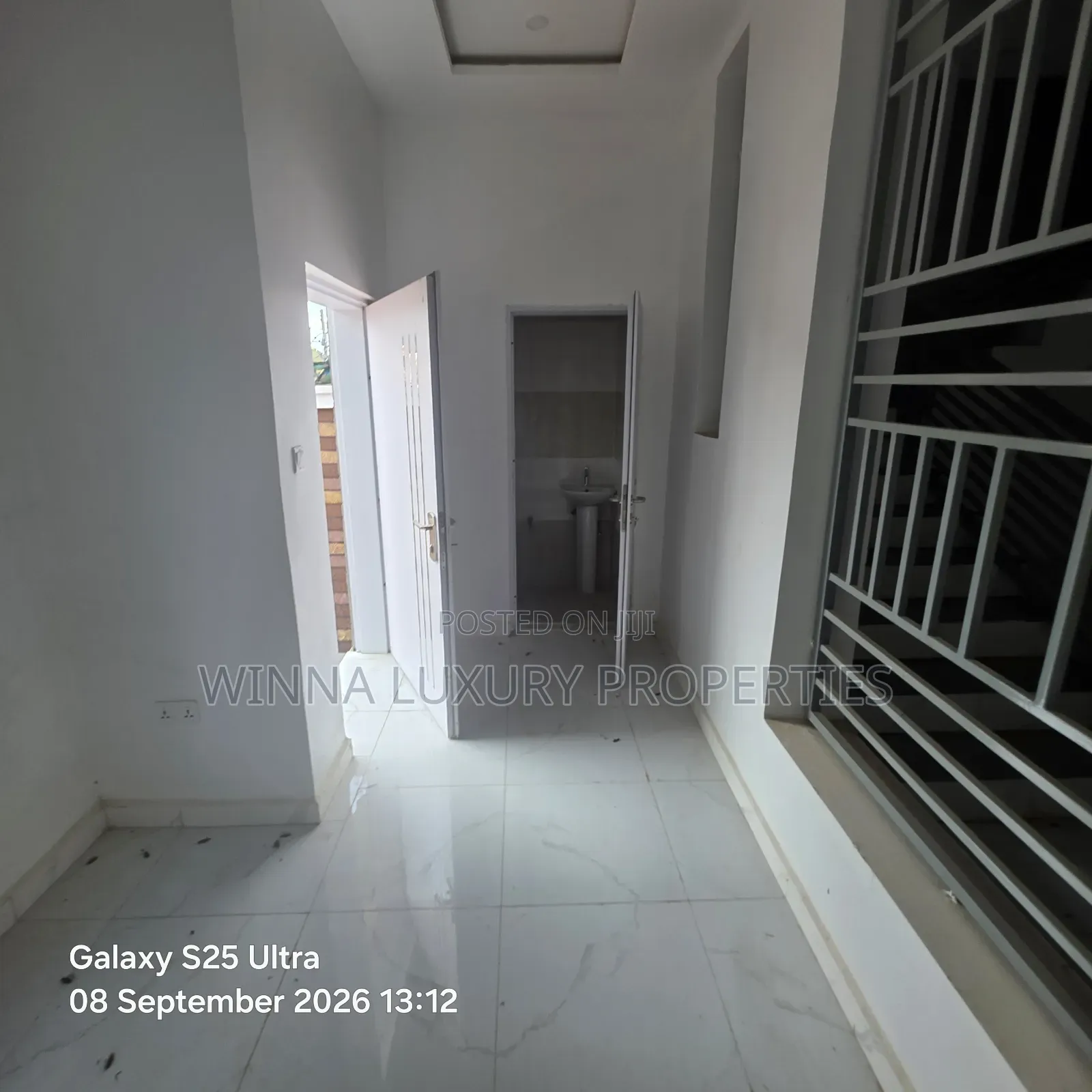 4bdrm Duplex in Mountain Top Estate, Lugbe District for rent in Lugbe District