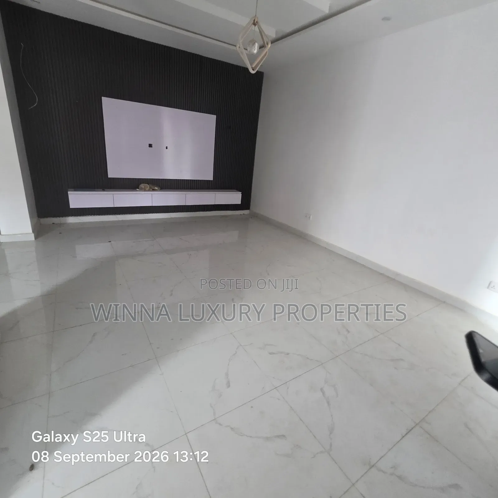 4bdrm Duplex in Mountain Top Estate, Lugbe District for rent in Lugbe District