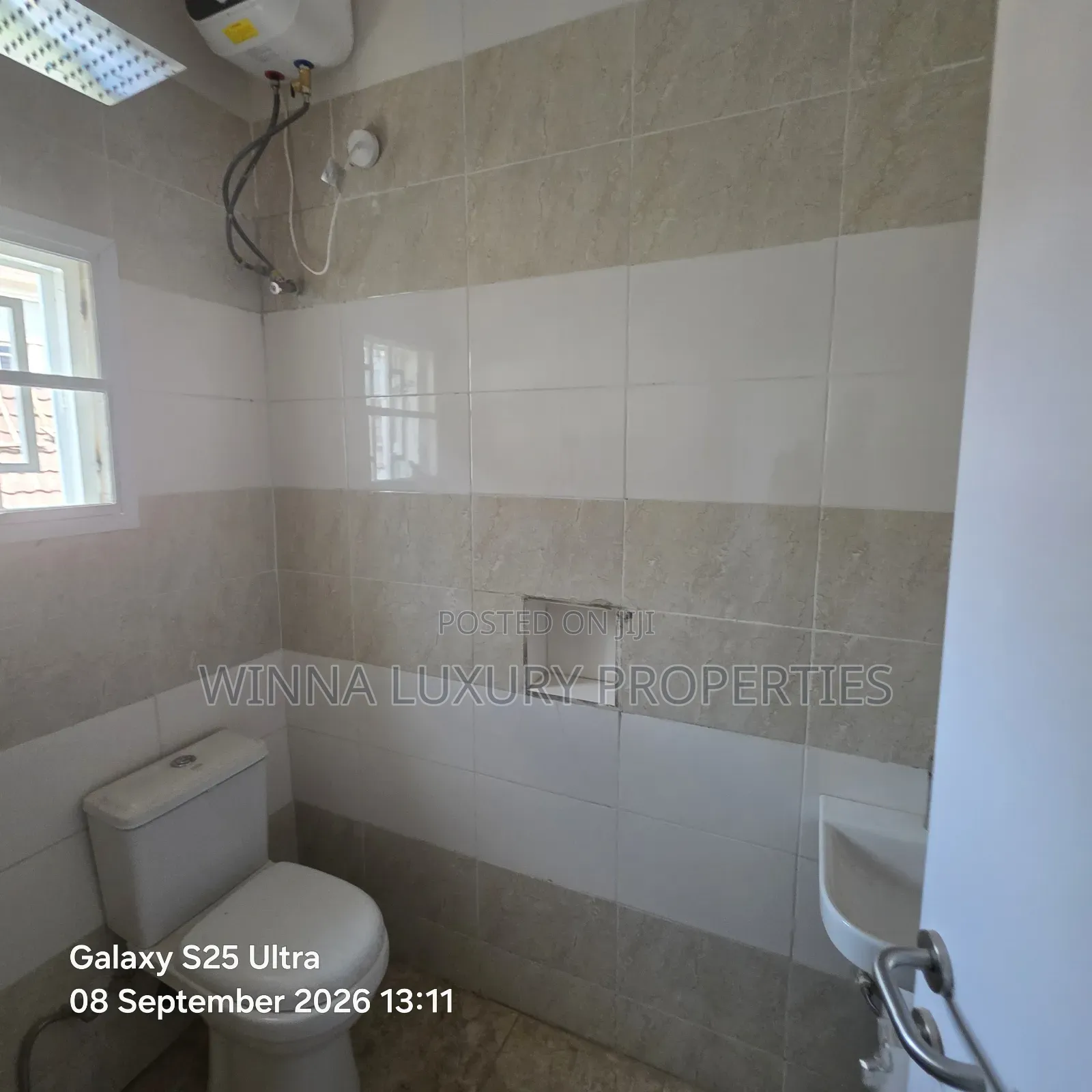 4bdrm Duplex in Mountain Top Estate, Lugbe District for rent in Lugbe District