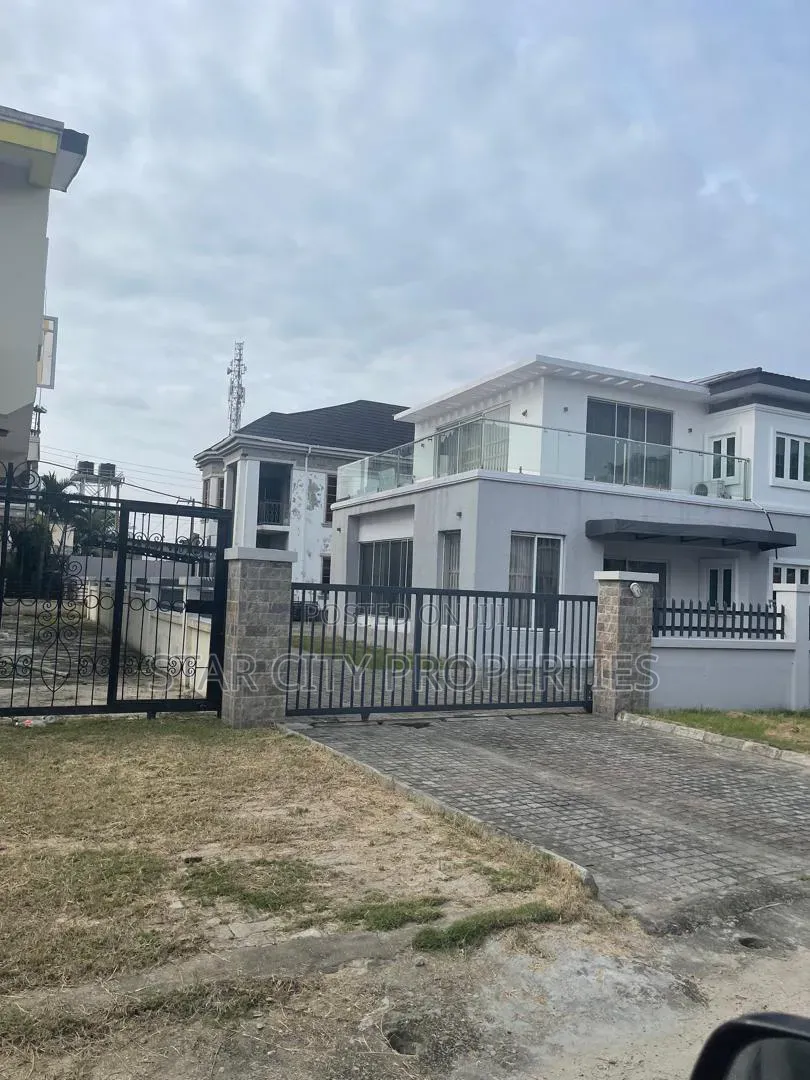4bdrm Duplex in Lekki Epe Expressway for sale in Ilaje / Lekki