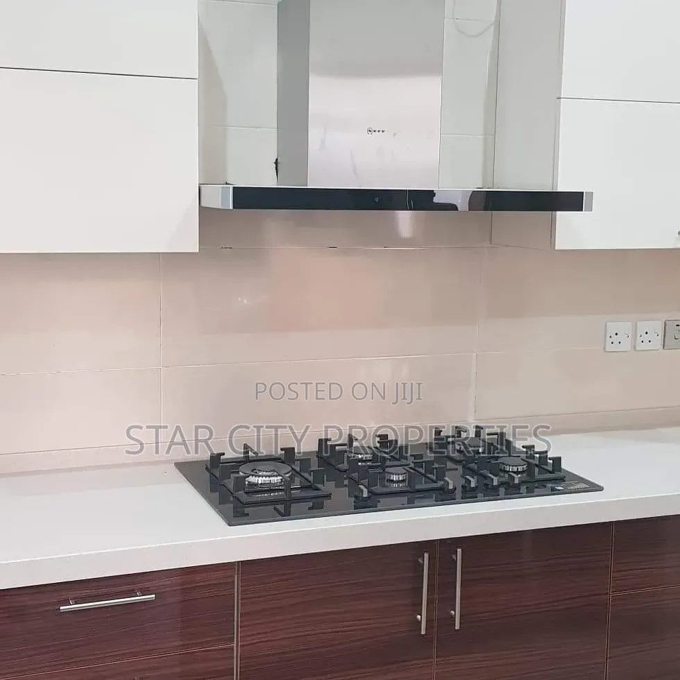 5bdrm Duplex in Ikeja Gra for sale in Ikeja GRA