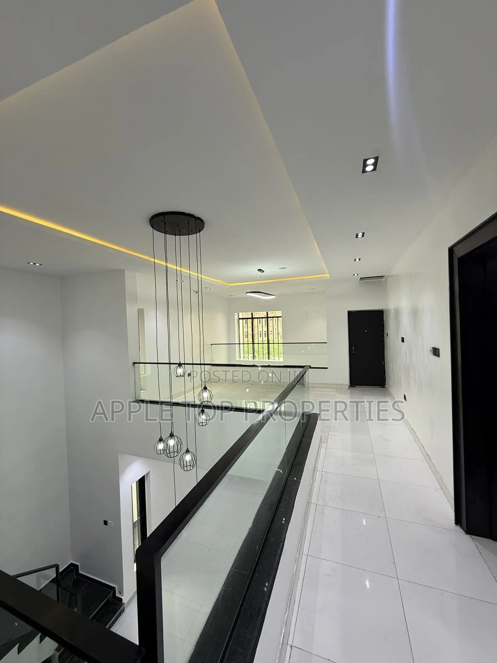 5bdrm Duplex in Centenary City, Enugu for sale in Enugu