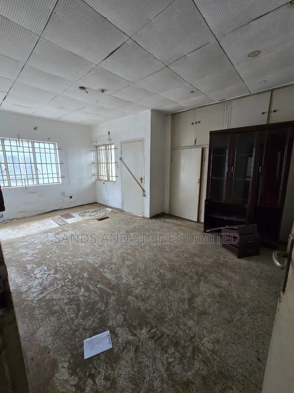 6bdrm Duplex in Abeokuta Street, Oba Akran for sale in Oba Akran