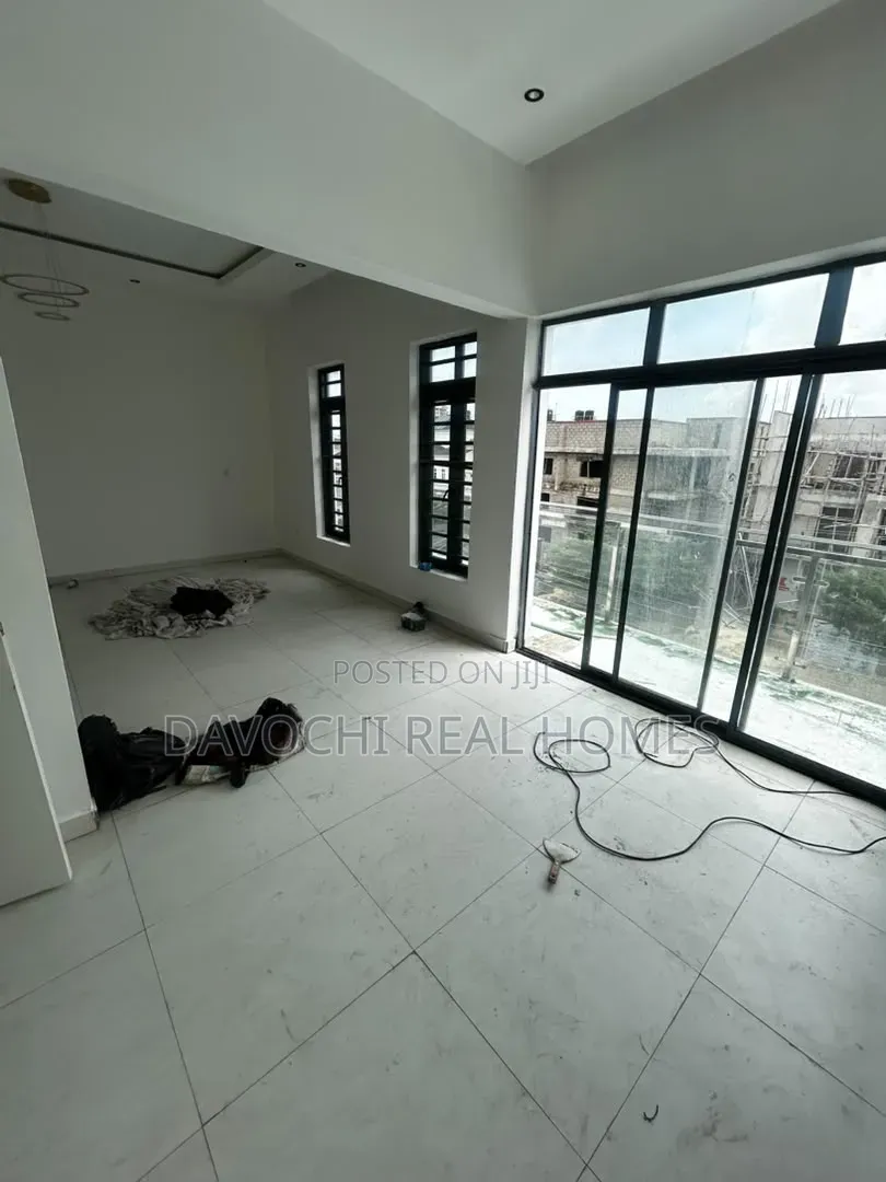 5bdrm Duplex in Lekki Phase 1 for rent in Lekki Phase 1