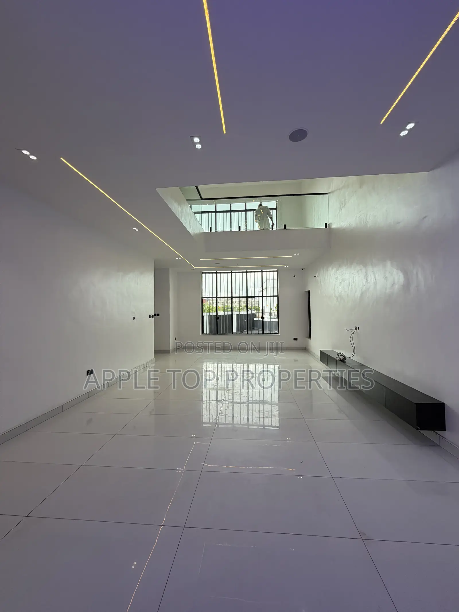 5bdrm Duplex in Centenary City, Enugu for sale in Enugu