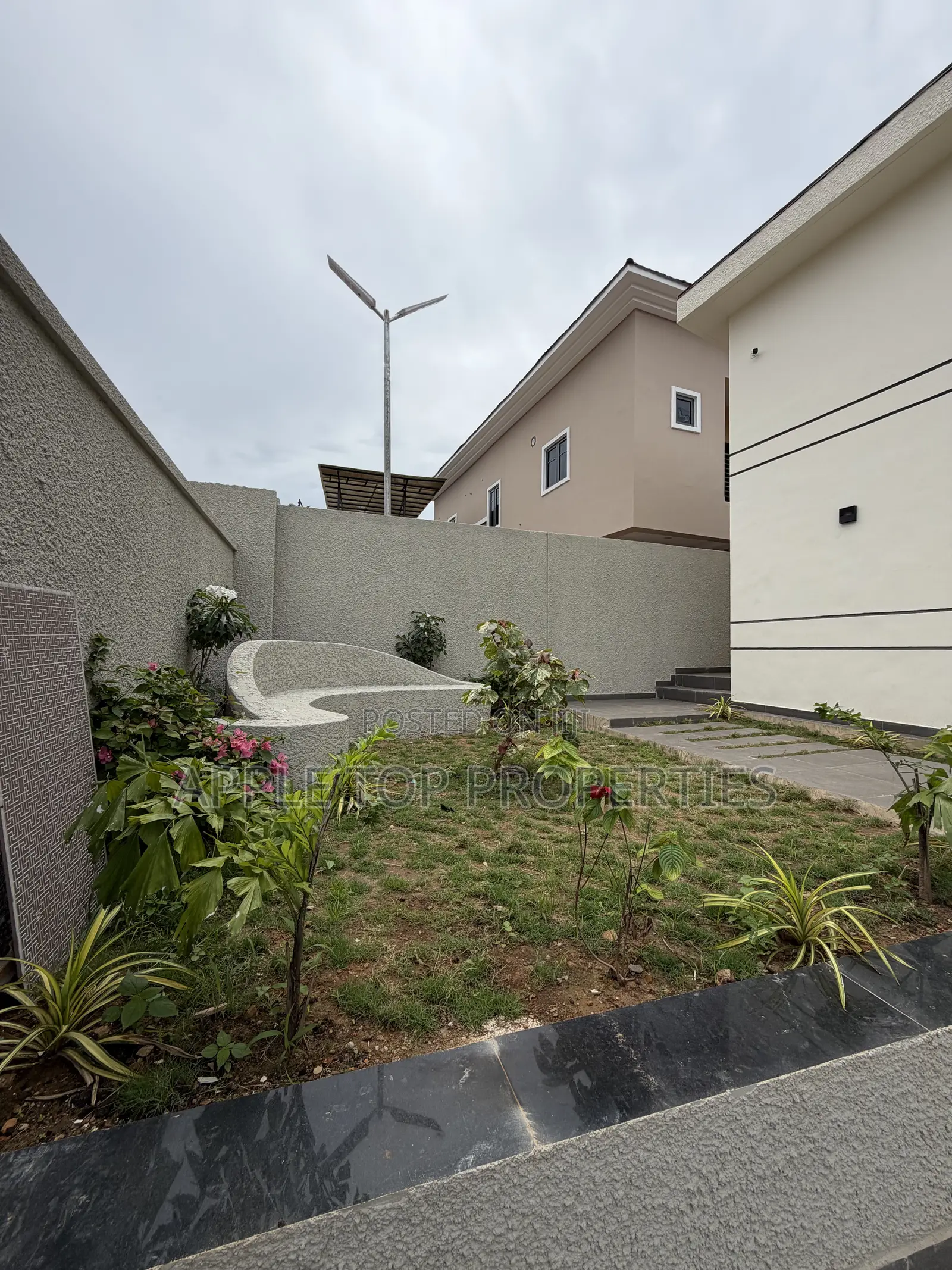 4bdrm Bungalow in Centenary City, Enugu for sale in Enugu