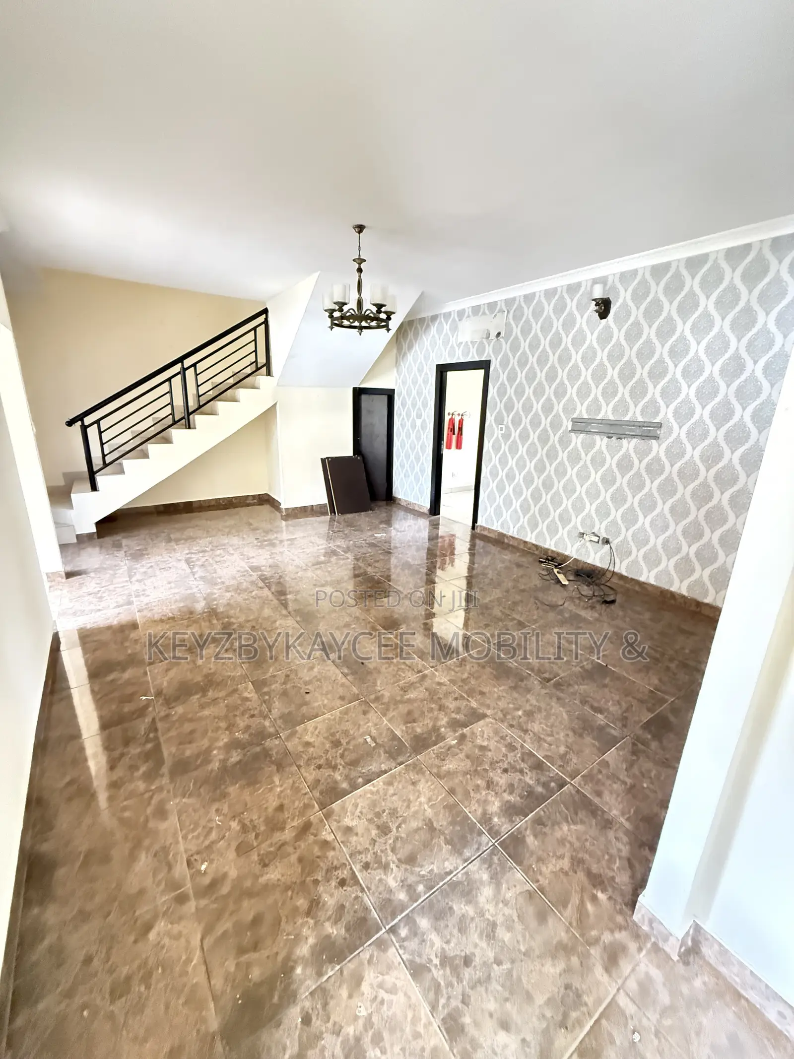 5bdrm Duplex in Platinum Rose Off, Jakande for rent in Jakande