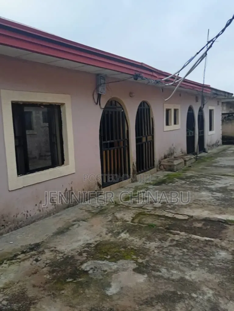 Furnished 9bdrm Bungalow in Dei-Dei for sale in Dei-Dei