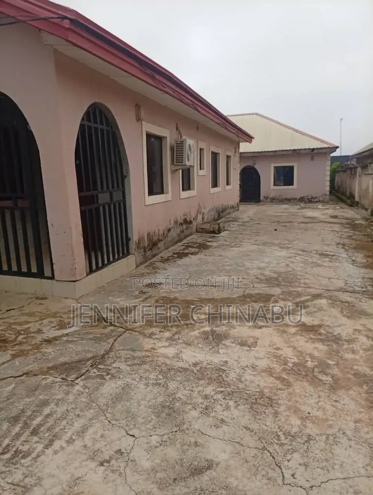 Furnished 9bdrm Bungalow in Dei-Dei for sale in Dei-Dei