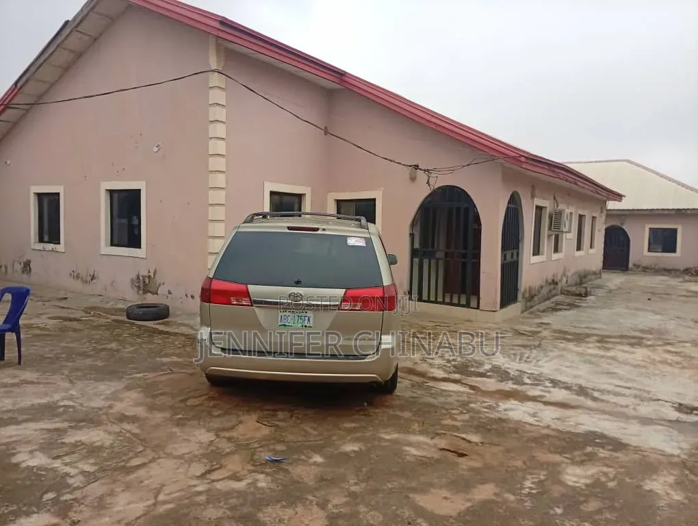 Furnished 9bdrm Bungalow in Dei-Dei for sale in Dei-Dei
