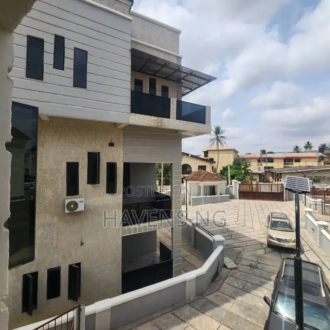 4bdrm Duplex in Bodija for sale in Bodija