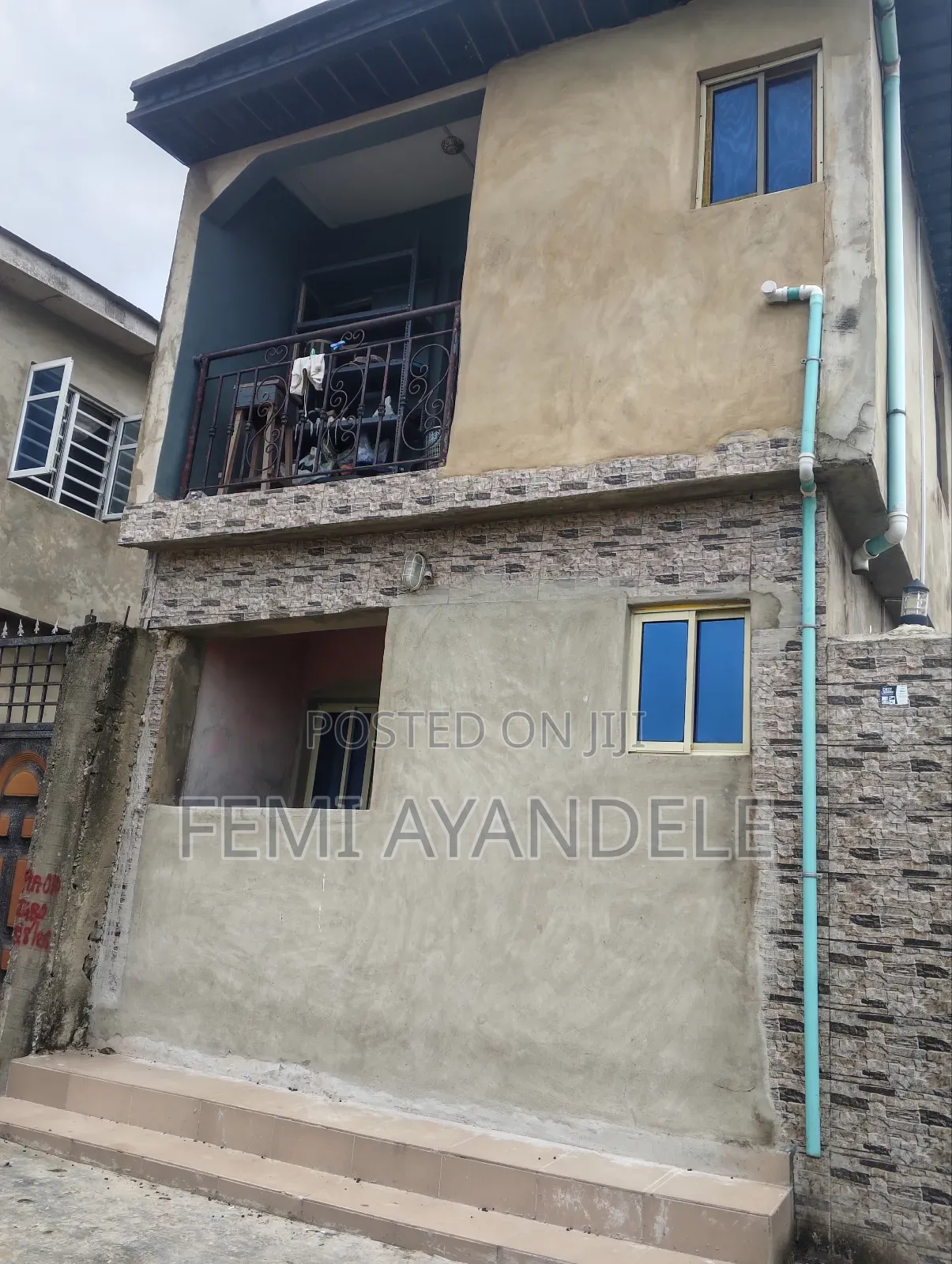 Furnished 10bdrm Block of Flats in Igbogbo Estate for sale in Igbogbo