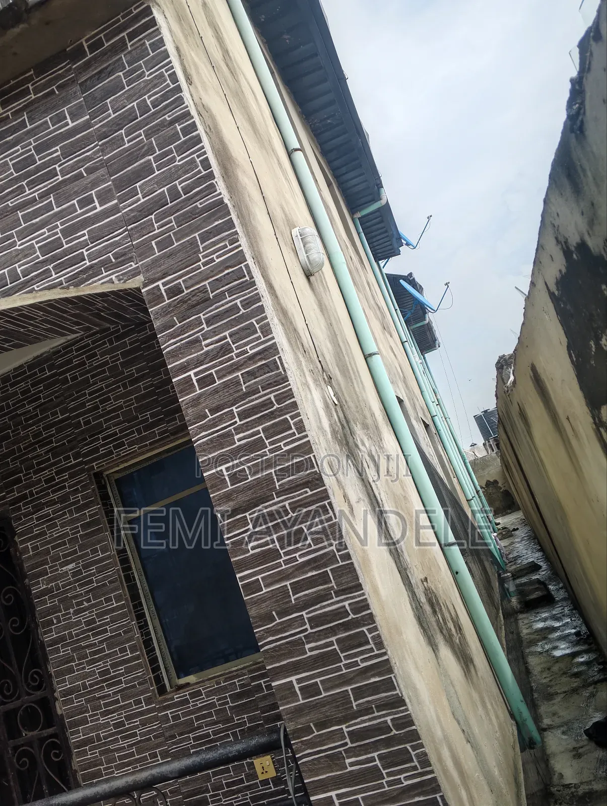 Furnished 10bdrm Block of Flats in Igbogbo Estate for sale in Igbogbo