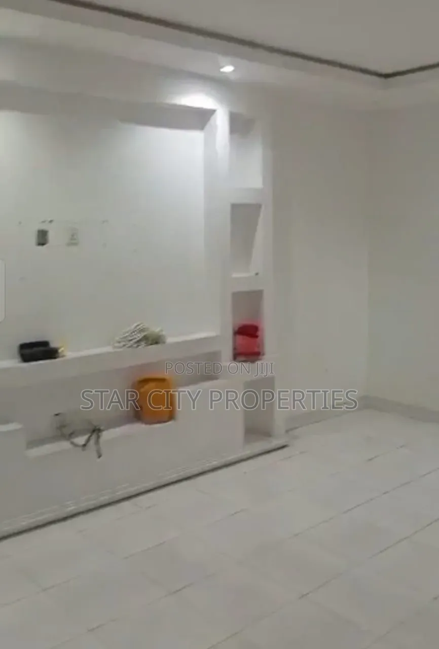 3bdrm Apartment in Omole Phase 2 for rent in Omole Phase 2