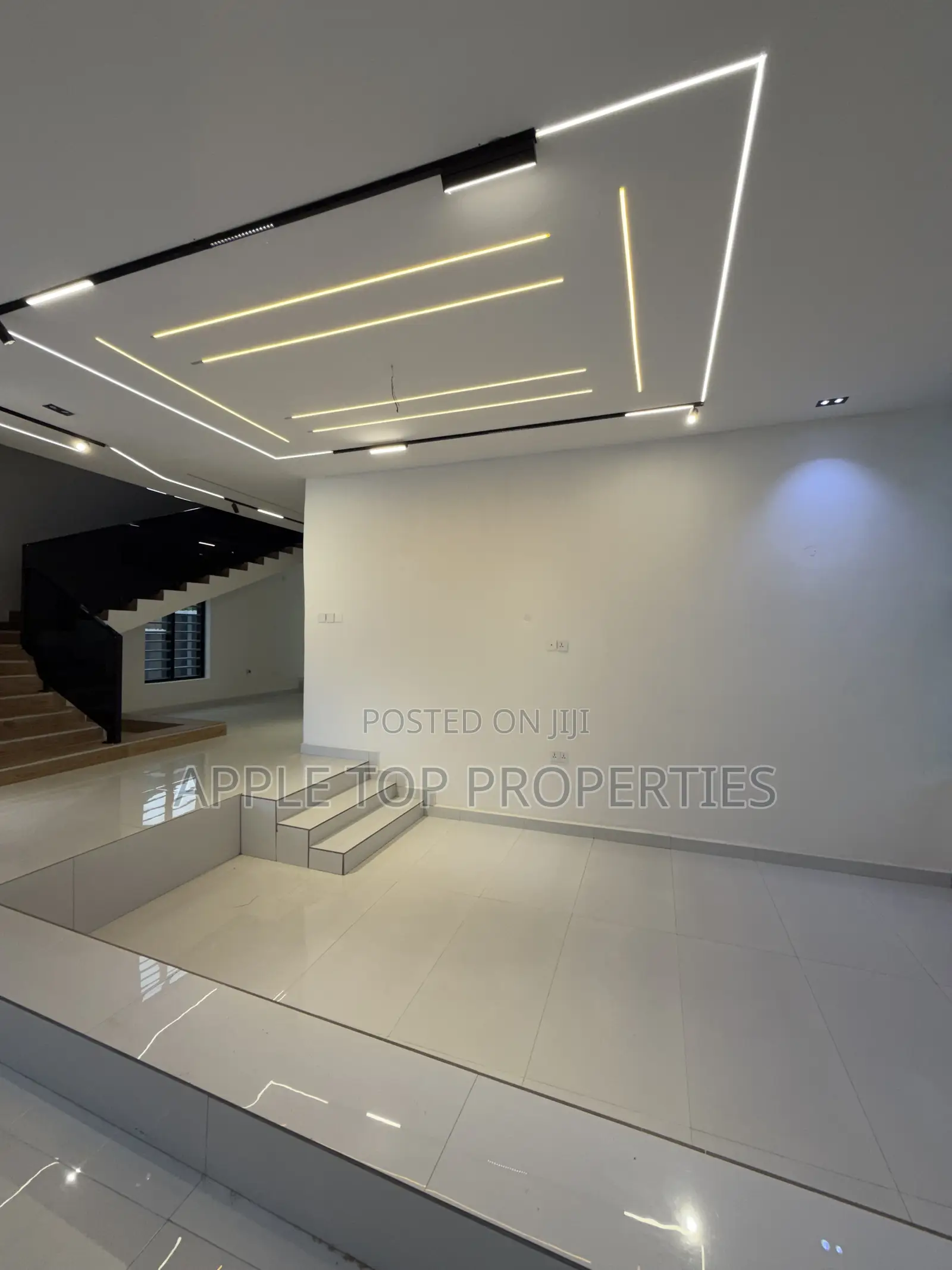 4bdrm Duplex in Enugu for sale in Enugu