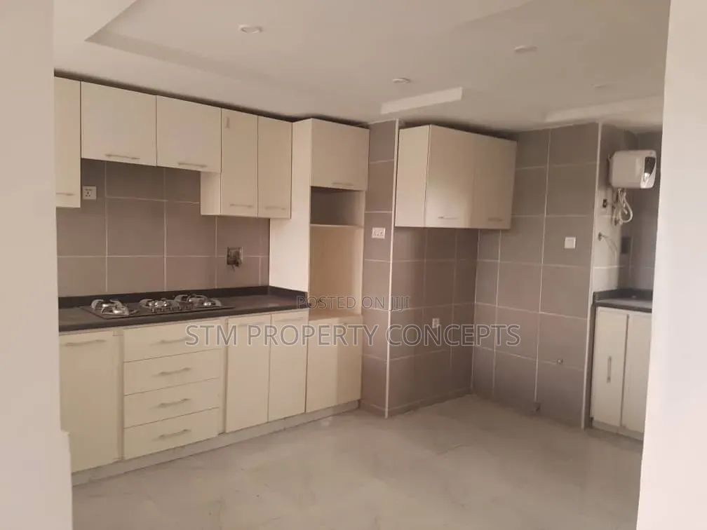 Furnished 3bdrm Apartment in Alaka/Iponri for rent in Alaka/Iponri
