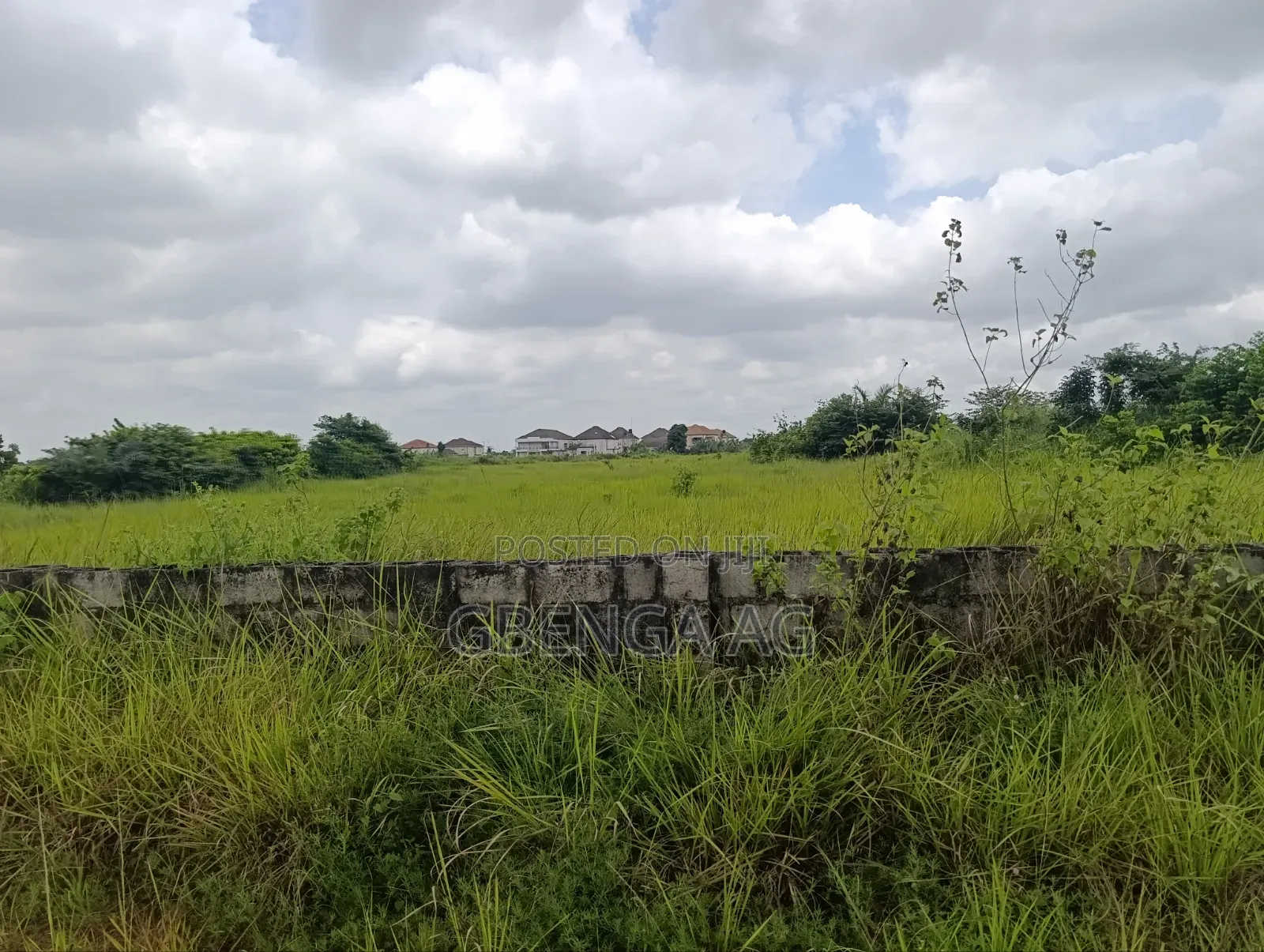 20 Acres of Land for Sale at Mowe via Christopher Uni in Obafemi-Owode