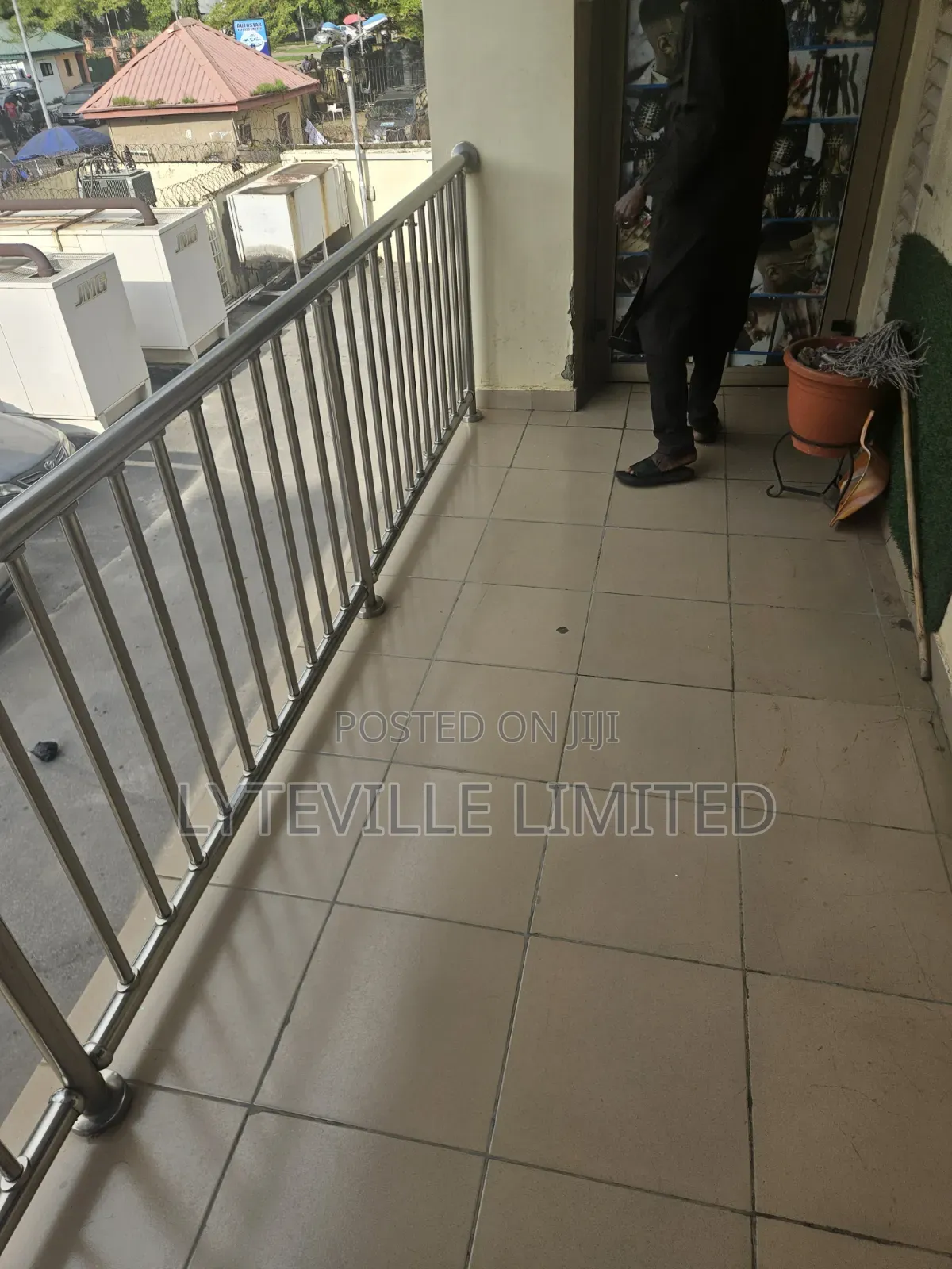 Office Space 32sqm in Utako