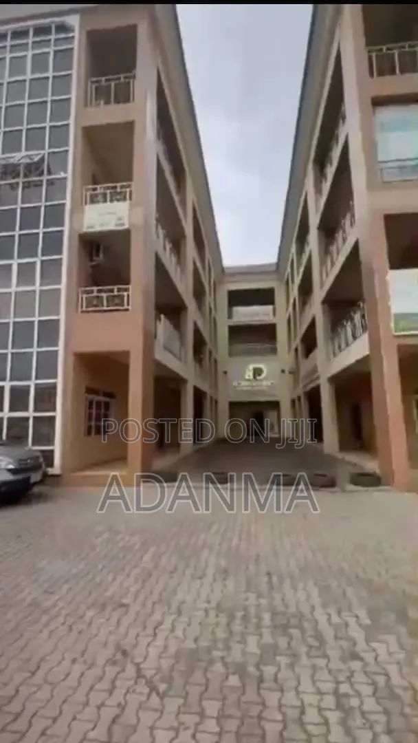 Plaza for Sale in Jabi