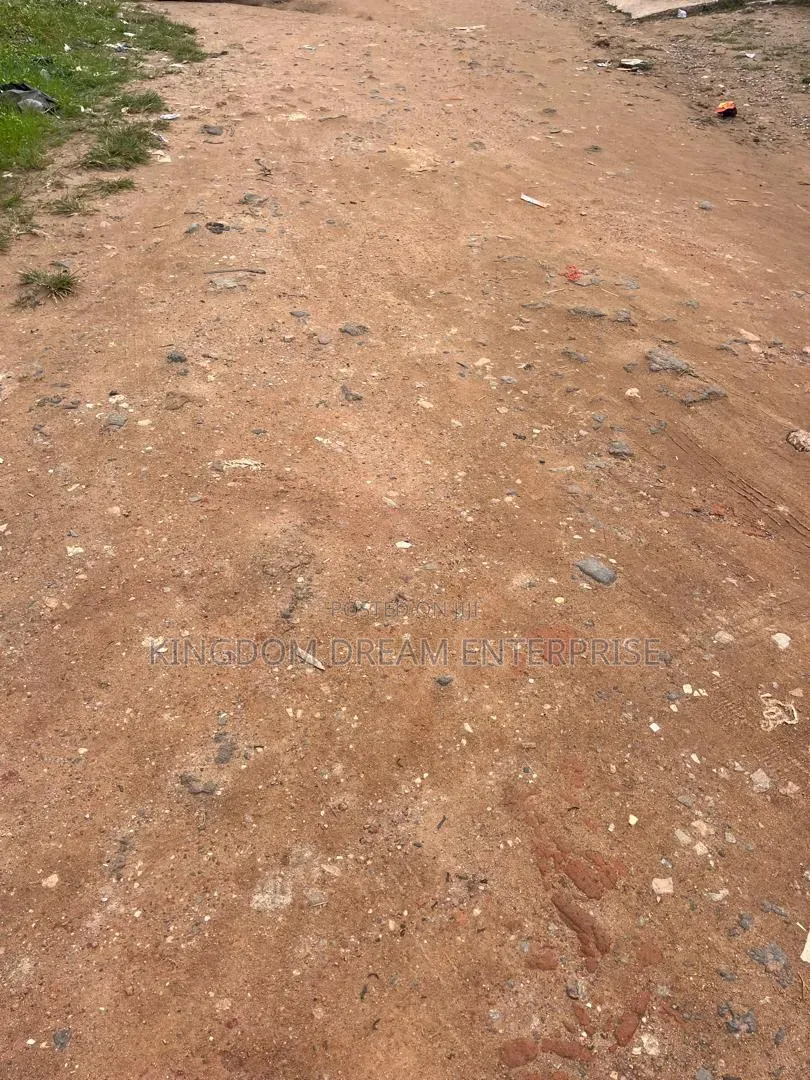 Commercial Land Saka Tinubu VI 1,525sqm Lagos State C of O ₦3m/SQM in Saka Tinubu