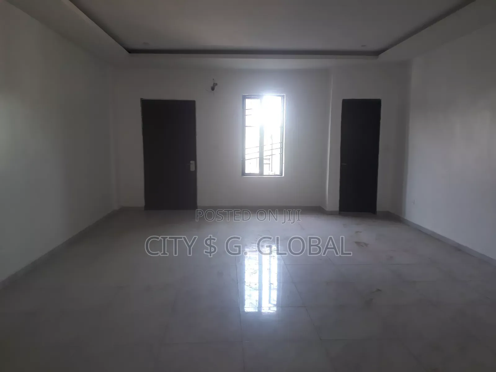 Shop Space and Office Space in Zone 5 / Wuse