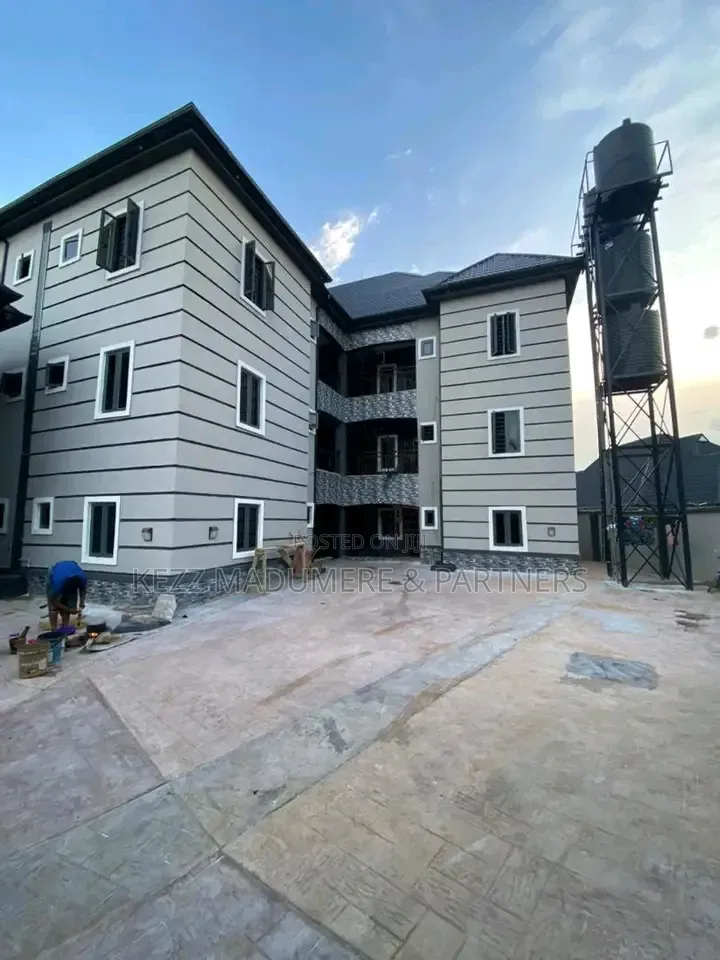 10bdrm Block of Flats in Spibat Umudagu Prof. for sale in Owerri