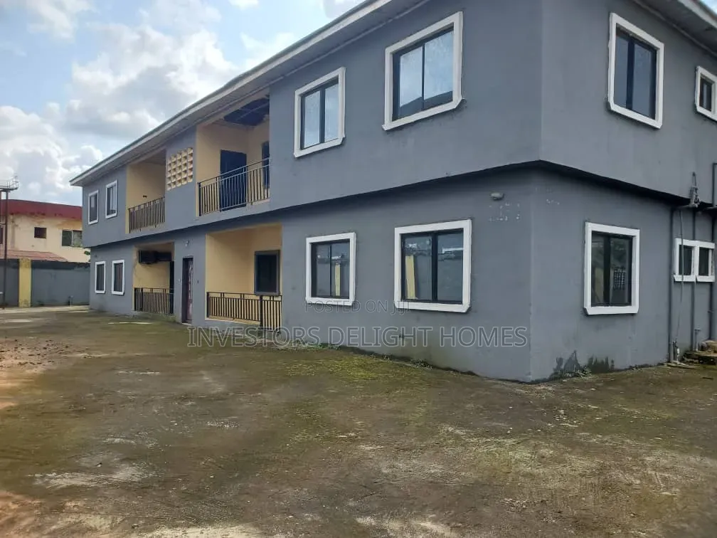 3bdrm Block of Flats in Oshimili South for sale in Oshimili South