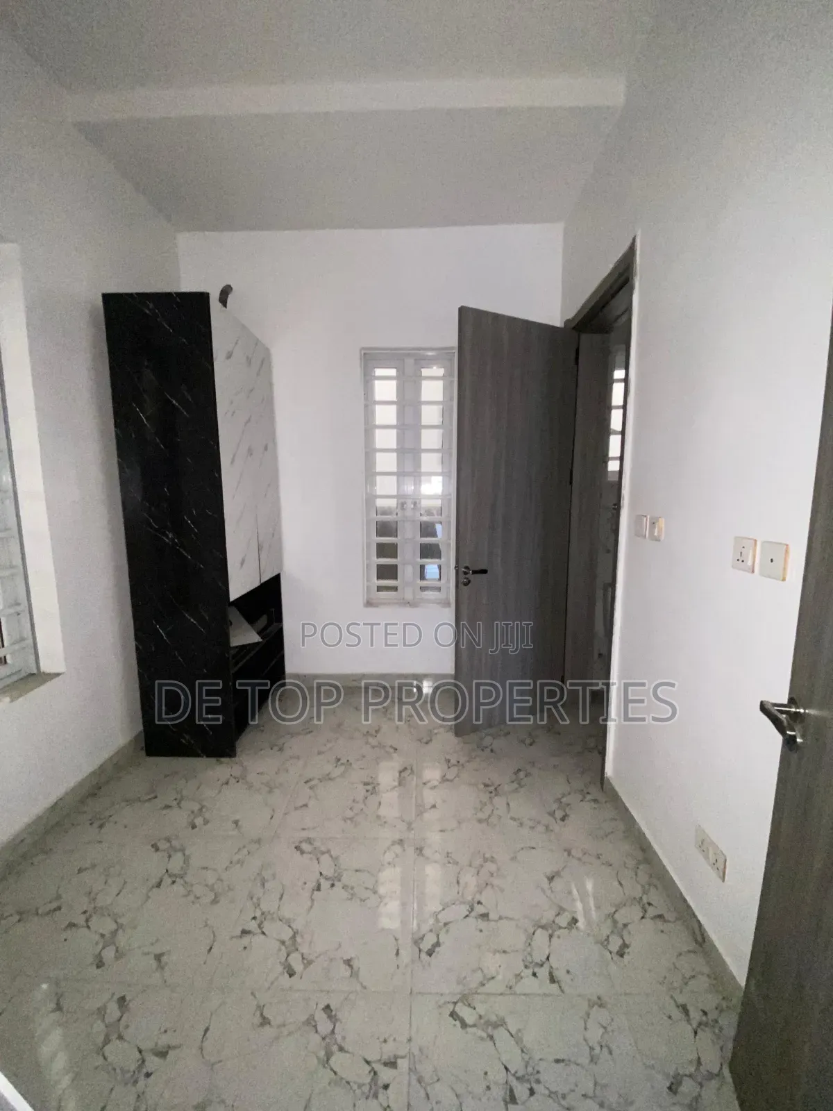 2bdrm Apartment in Ologolo Lekki for rent in Lekki Phase 1