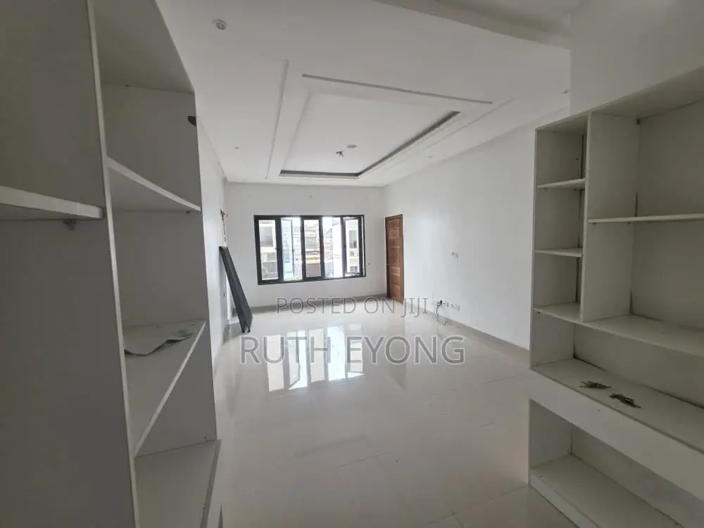 4bdrm Townhouse / Terrace in Ologolo Lagos for rent in Ologolo