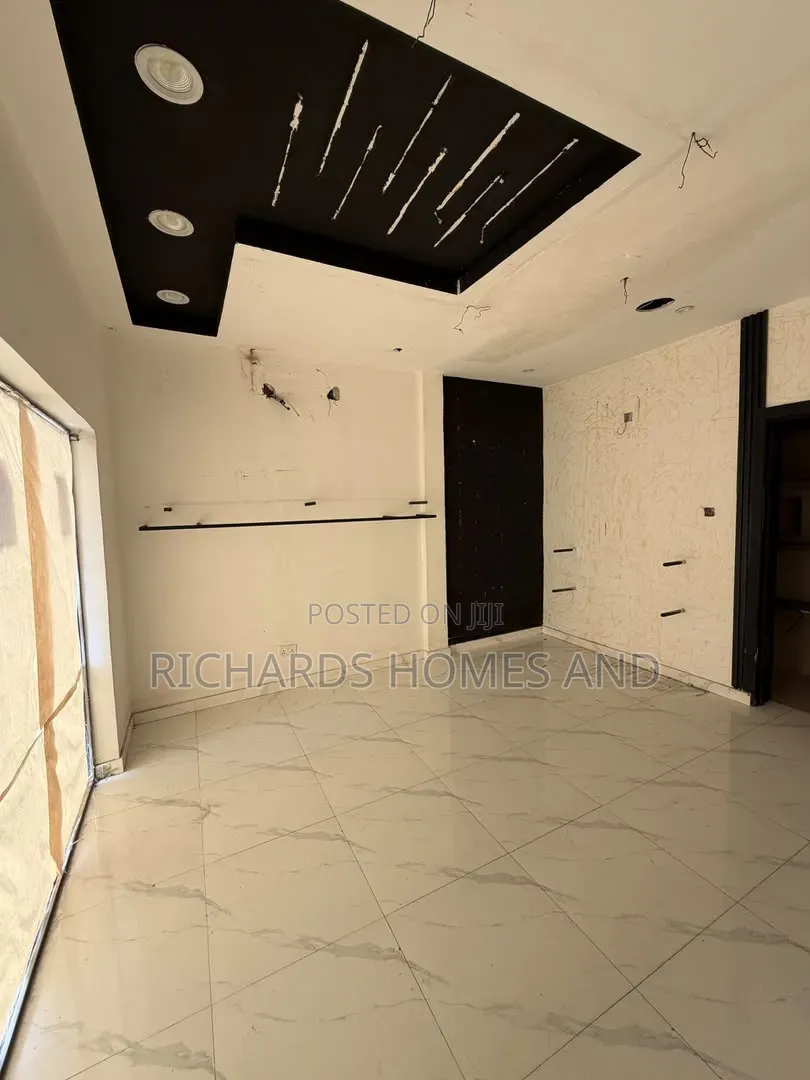 70 SQM of Office Space for Rent in Lekki Phase 1 in Lekki Phase 1