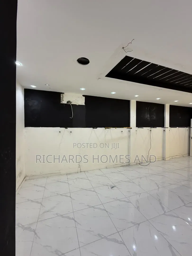 70 SQM of Office Space for Rent in Lekki Phase 1 in Lekki Phase 1