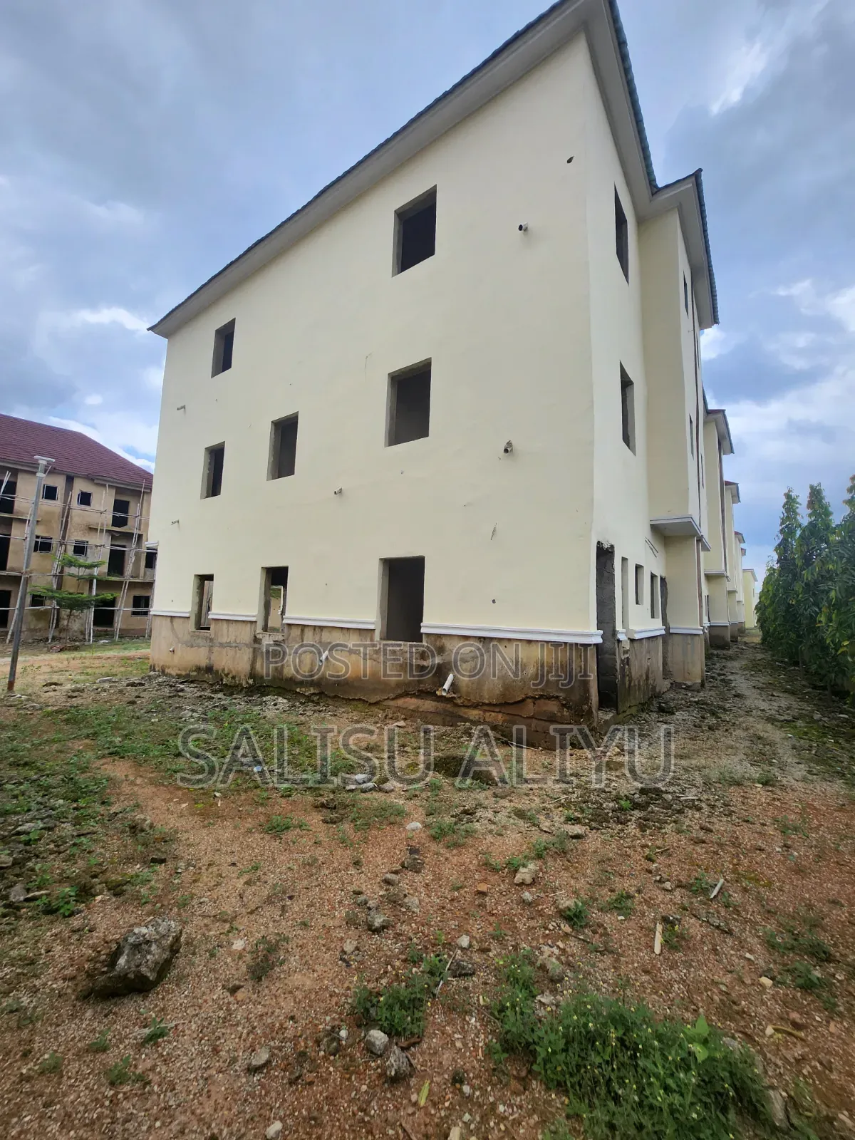 4bdrm Duplex in Nizamiya Hospital, Karmo for sale in Karmo