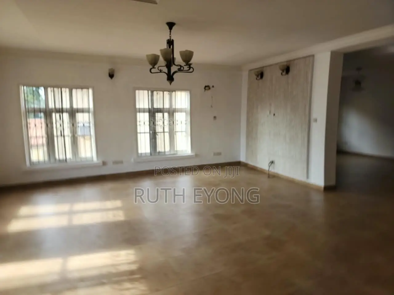 6bdrm House in Right Hand Side Of for rent in Lekki Phase 1