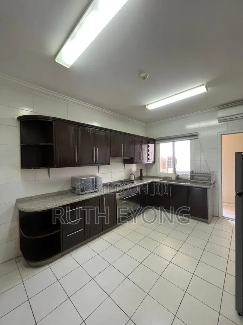 3bdrm Apartment in Ikoyi Lagos, Gerard Road for rent in Gerard Road