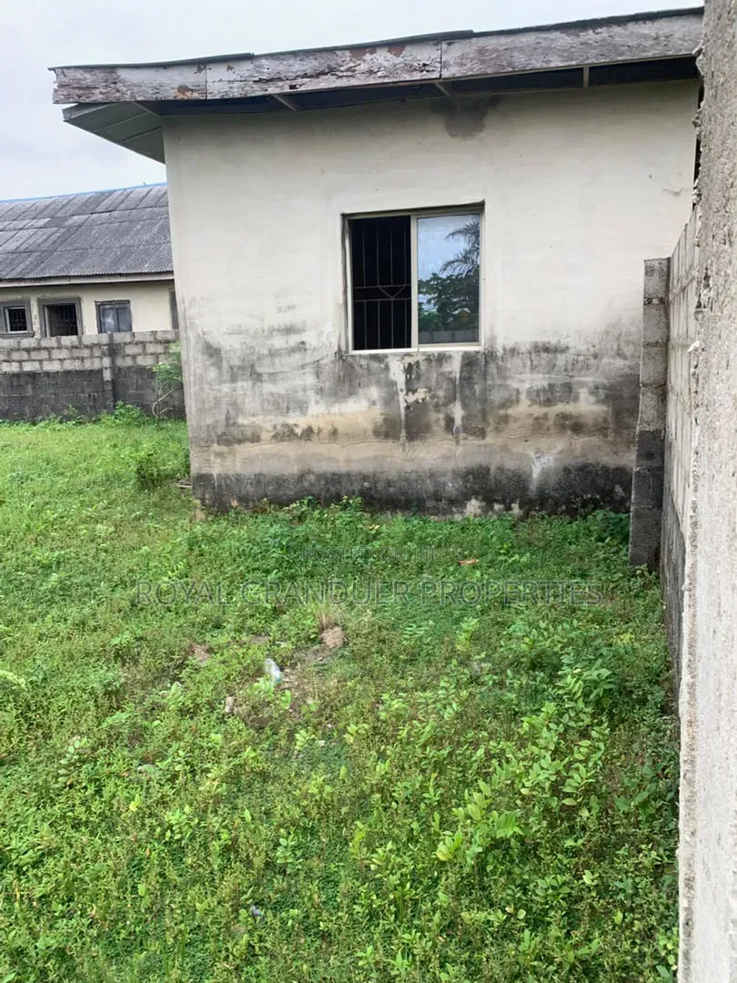 Perfect Standard Full Plot of Land With a Room Self-Contained. in Ikorodu
