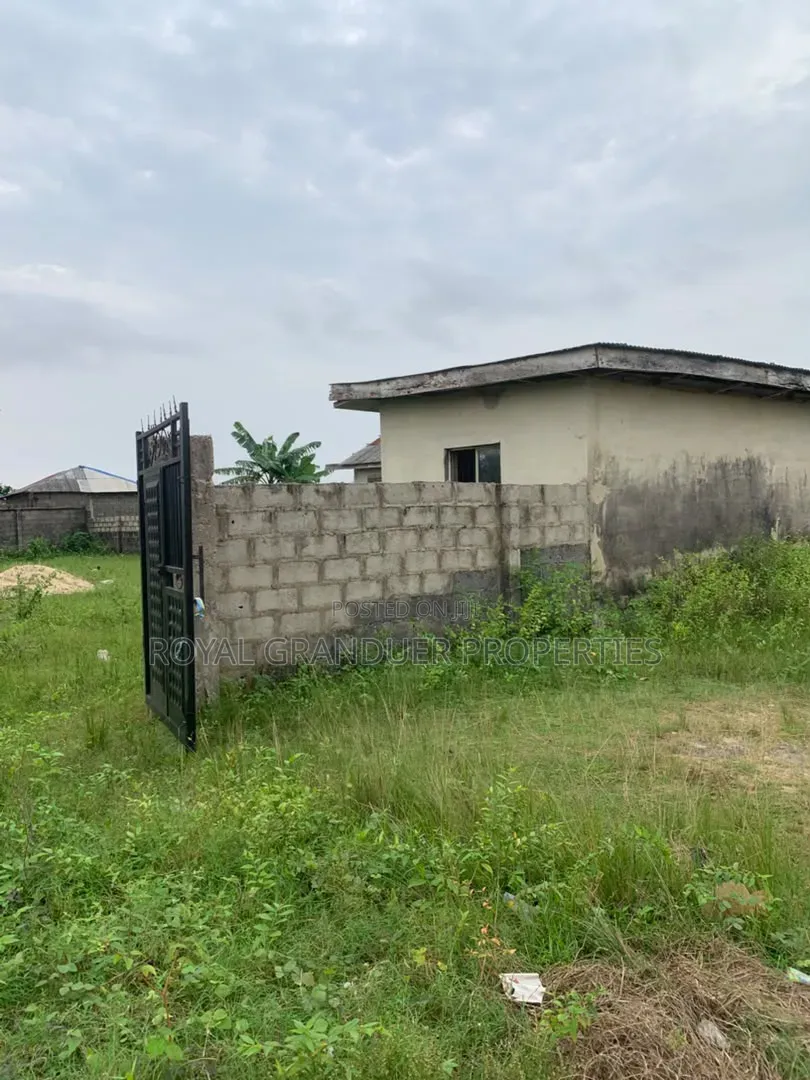 Perfect Standard Full Plot of Land With a Room Self-Contained. in Ikorodu