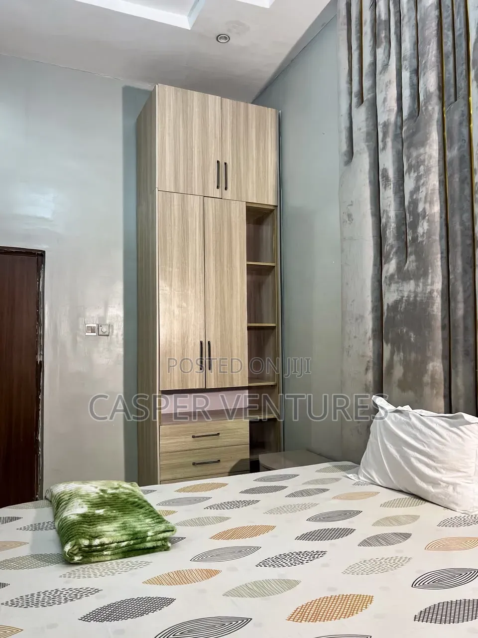Fully Furnished Serviced Apartment With 24hrs Light Wifi in Chevron