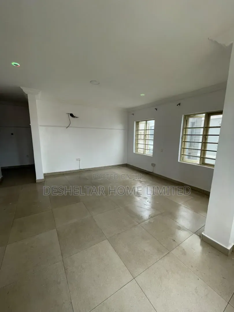 3bdrm Shared Apartment in Southern View Estate, Chevron for rent in Chevron