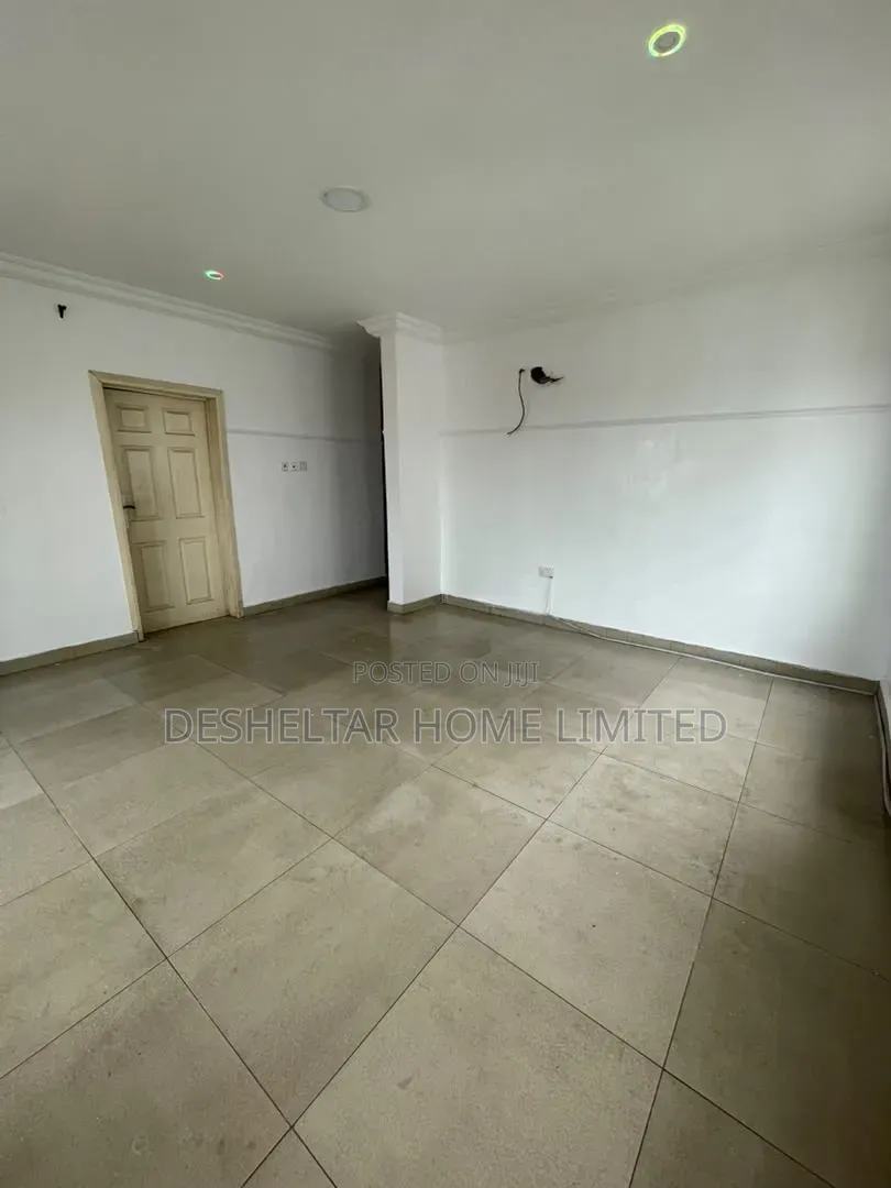 3bdrm Shared Apartment in Southern View Estate, Chevron for rent in Chevron